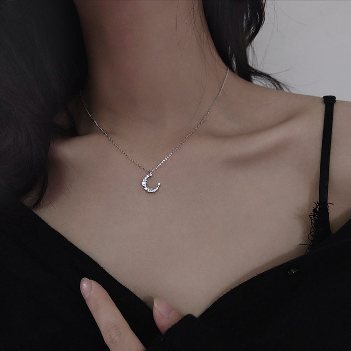 Wholesale diamond irregular crescent moon S925 silver necklace clavicle chain Joker gift