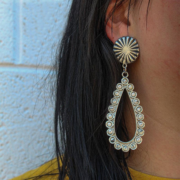 Wholesale Retro teardrop shaped white turquoise alloy earrings exaggerated earrings