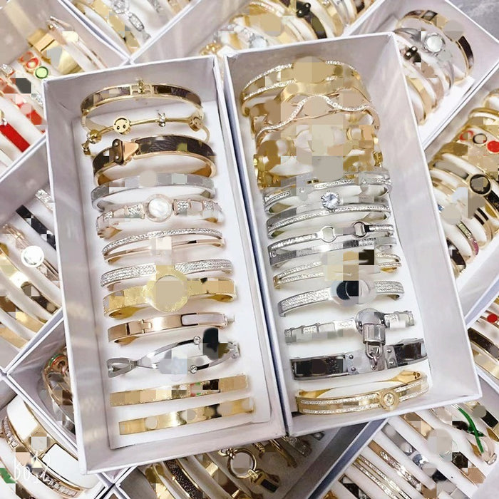 Wholesale Titanium steel tricolor bracelets with random styles shipped