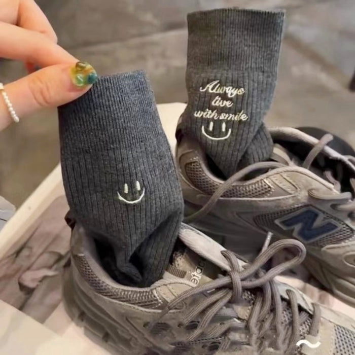 Wholesale Women's Socks Embroidered Smiling Face Personalized Mid tube Socks Fashionable Western Style Pure Cotton Socks