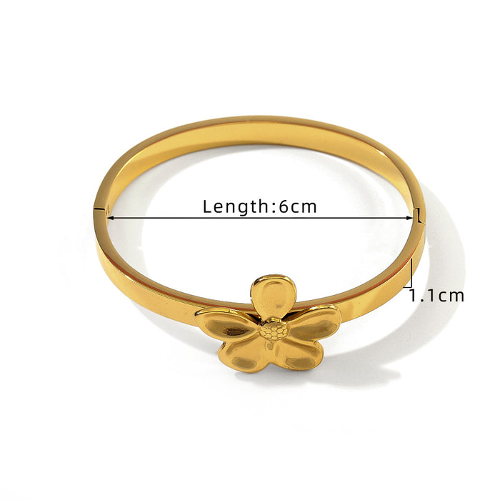 Wholesale Fashionable stainless steel flower bracelet, personalized and creative titanium steel petal bracelet
