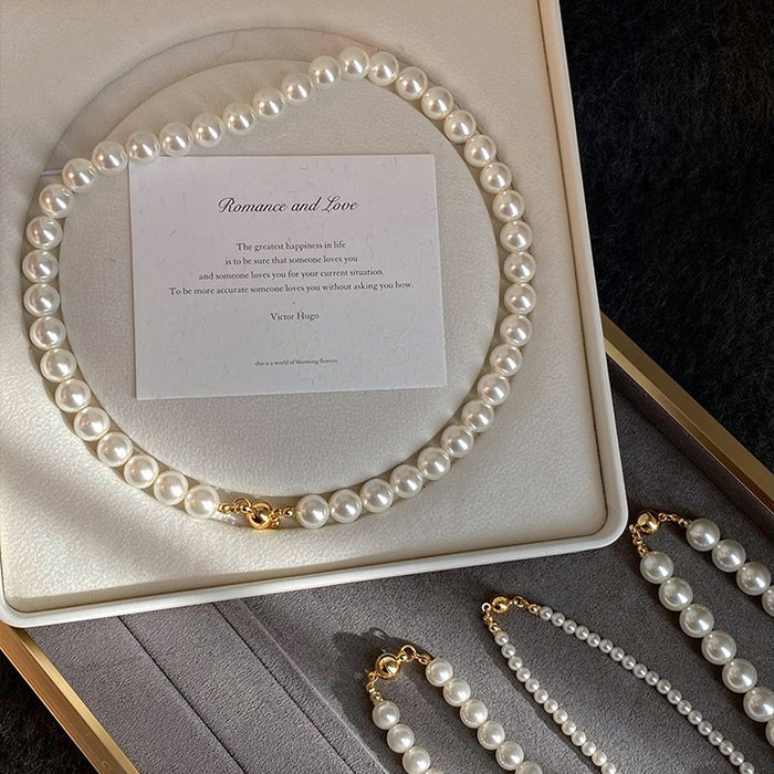 Wholesale Magnetic buckle, round pearl necklace, fashionable and socialite necklace, elegant design, high-end collarbone chain