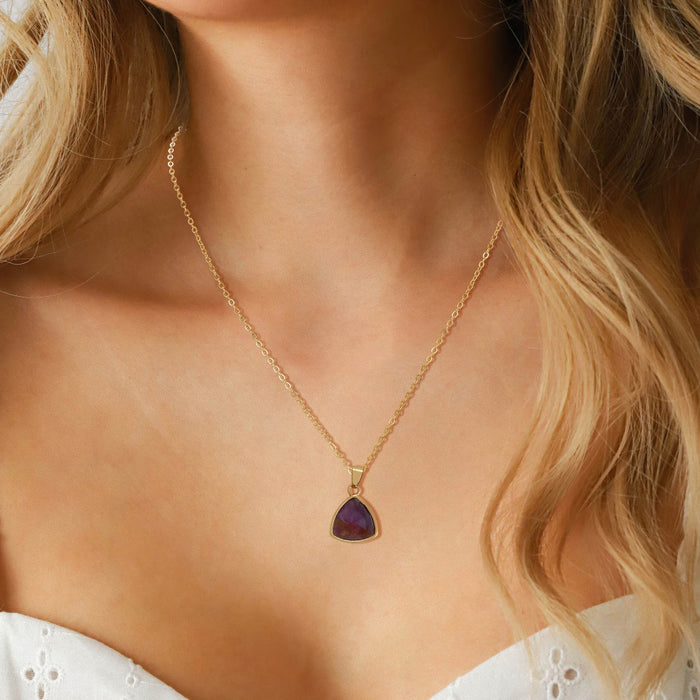 Wholesale Triangular stone pendant necklace