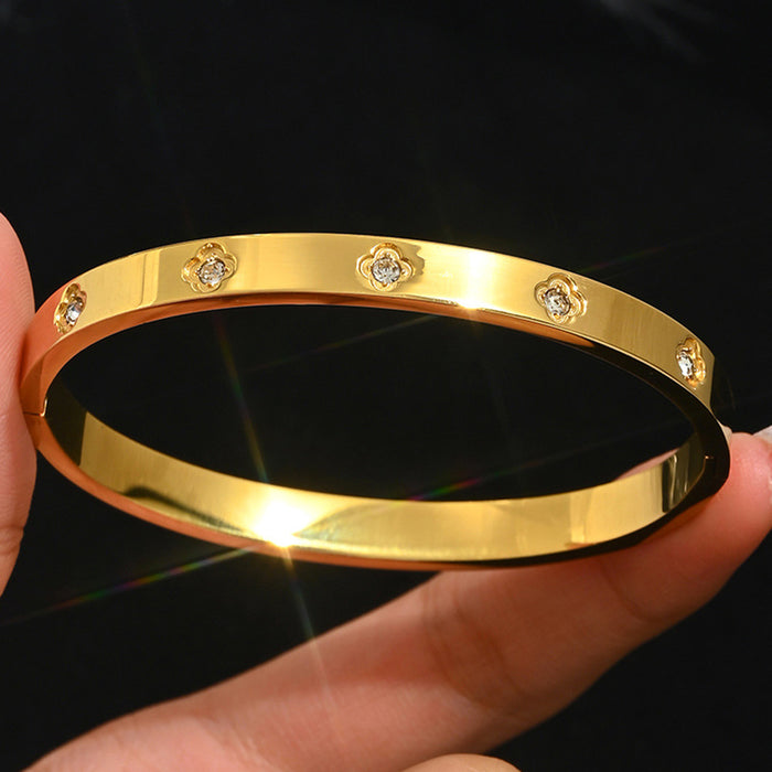 Wholesale Titanium Steel 18K Gold Plated Four Leaf Clover Zircon Stacked Bracelet Elegant Women S Fashion Jewelry Accessory