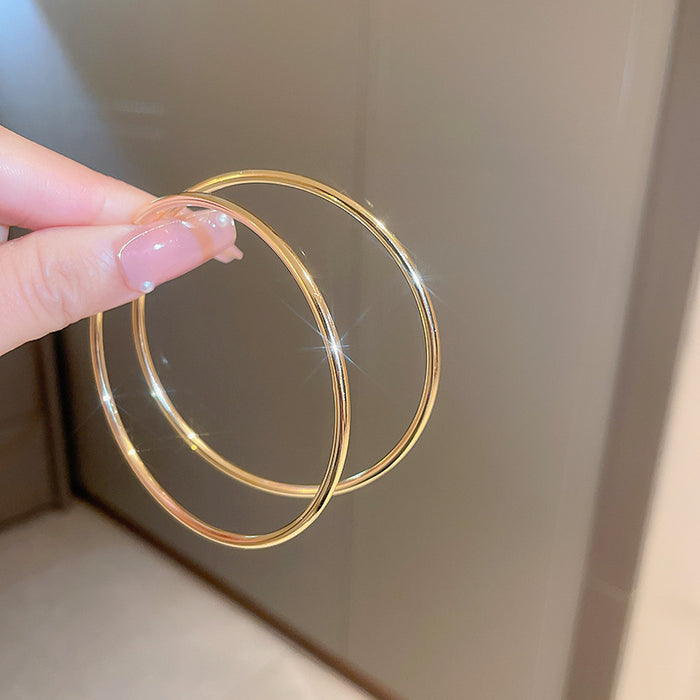 Wholesale Silver needle ear ring niche personality design sense exaggerated earrings women' s fashion temperament earrings