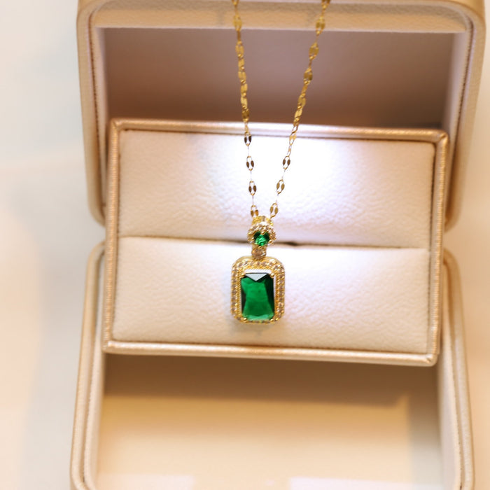 Wholesale  micro inlaid zircon full zirconium emerald necklace women