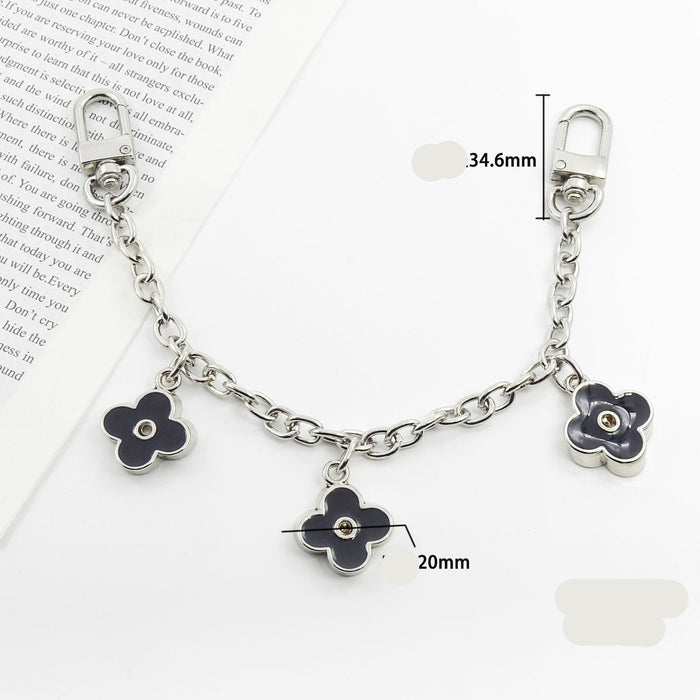 Wholesale Metal four-leaf clover extension chain metal keychain