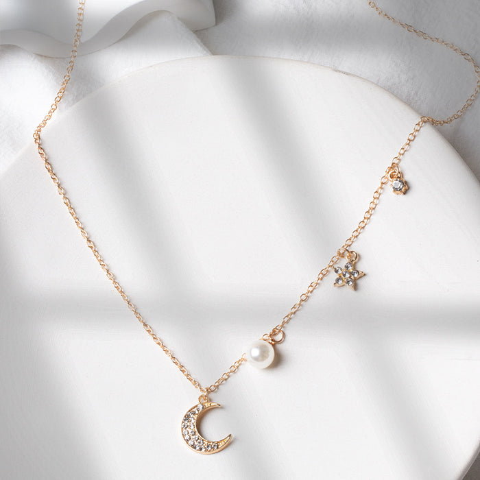 Wholesale Simple and versatile alloy jewelry with diamond studded pentagonal stars, moon, collarbone chain necklace, women's pendant