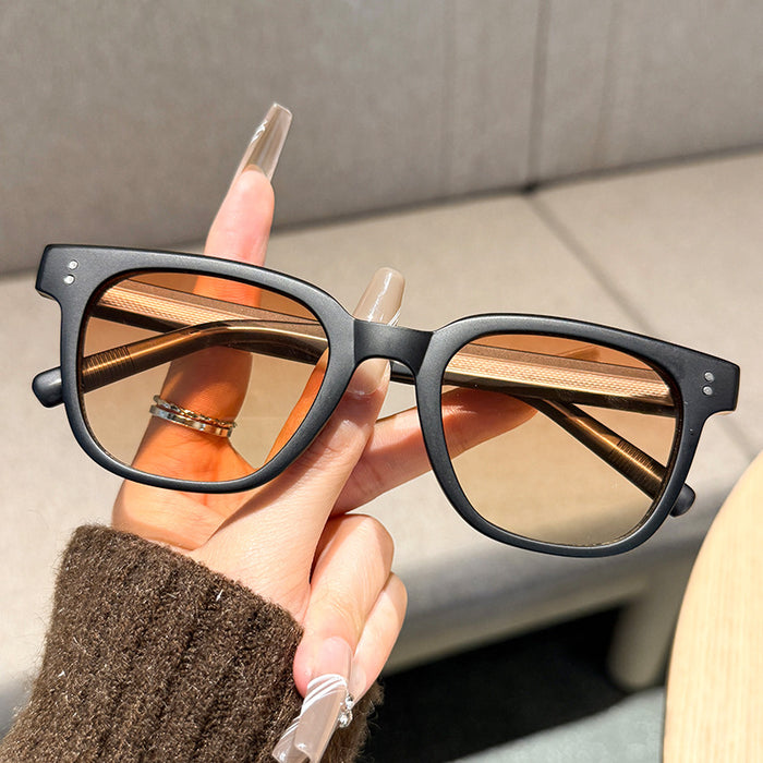 Wholesale Advanced sunglasses for driving, UV resistant and strong light sunglasses can be matched with myopia degree