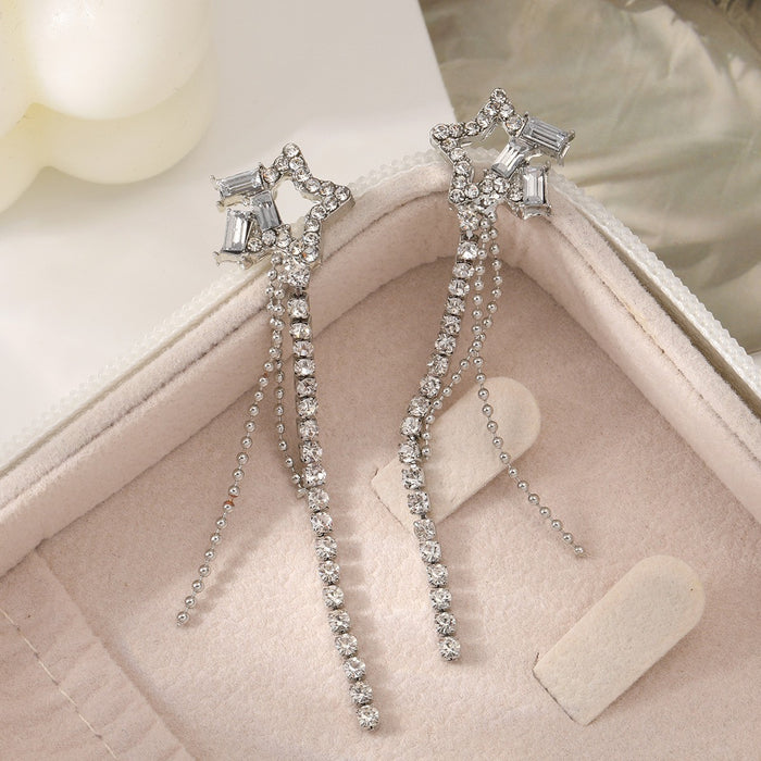 Wholesale Exaggerated hollow ear loops with geometric C-shaped ear clips
