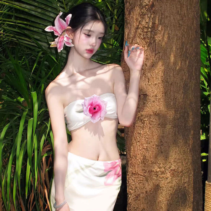 Wholesale Vacation style swimsuit set, three-dimensional flower strapless bikini three piece set