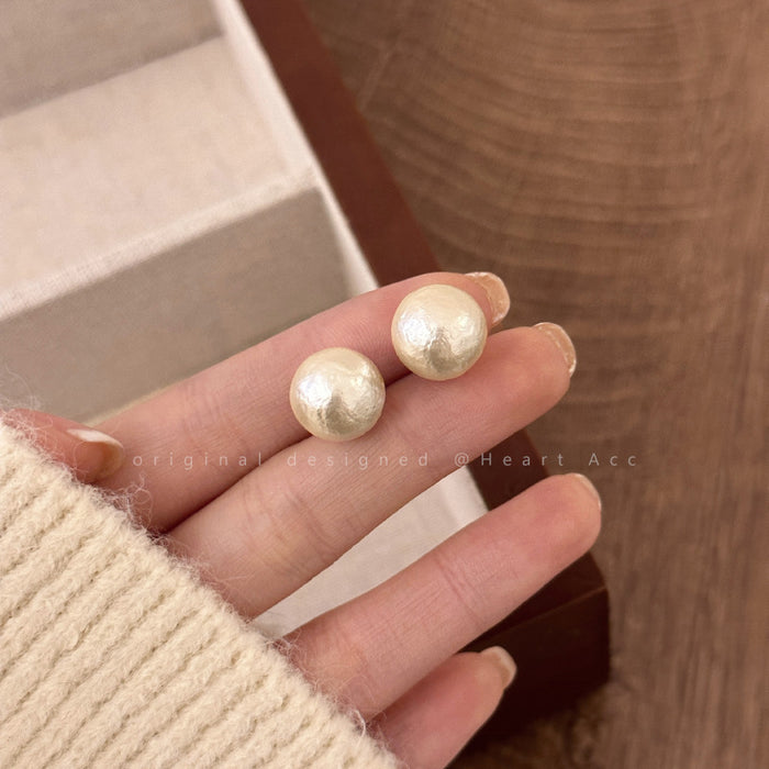 Wholesale Pearl earrings, versatile earrings, silver ear studs