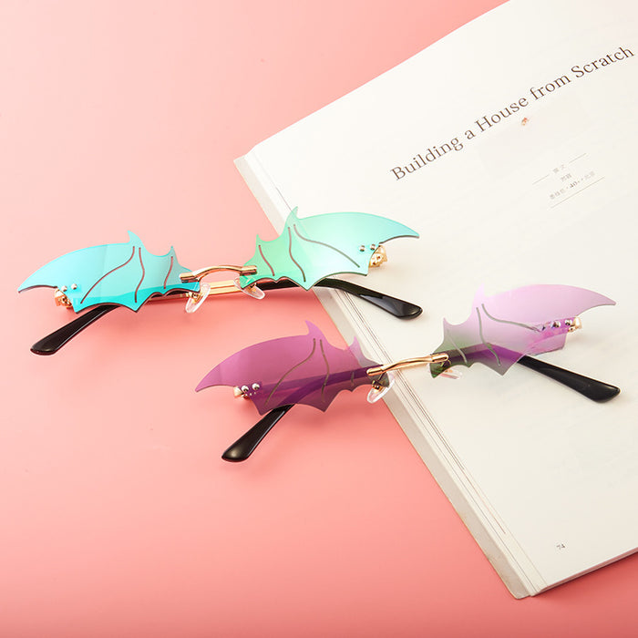 Wholesale Bat sunglasses exaggerated styling sunglasses without sunglasses