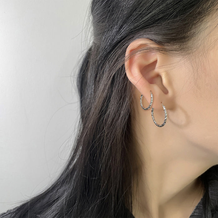 Wholesale Neutral diamond grid pattern cut surface super glitter ring earrings with simple glitter circle earrings