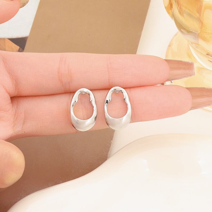 Wholesale Earstuds with a niche temperament, new minimalist earrings with a high-end feel, light luxury