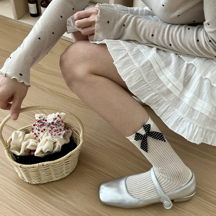Wholesale Women's thin breathable socks with bow tie, mid tube socks, hollowed out lace socks