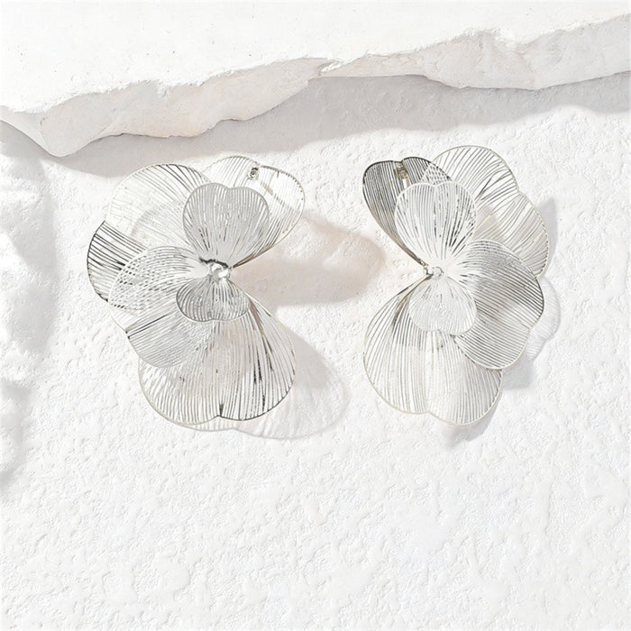 Wholesale 3D Hollow Flower Earrings Stylish Gold Jewelry Accessory MOQ≥2