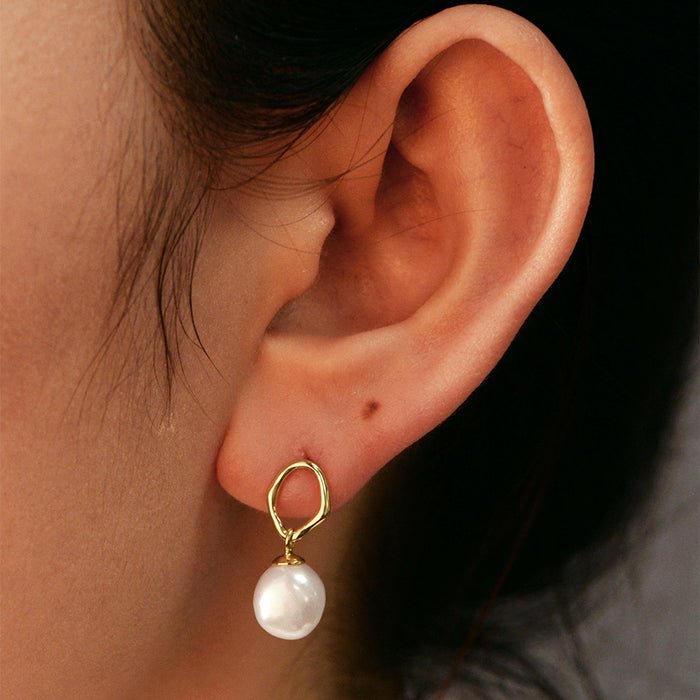 Wholesale S925 Sterling Silver Fashionable Simple Geometric Natural Baroque Pearl Earrings