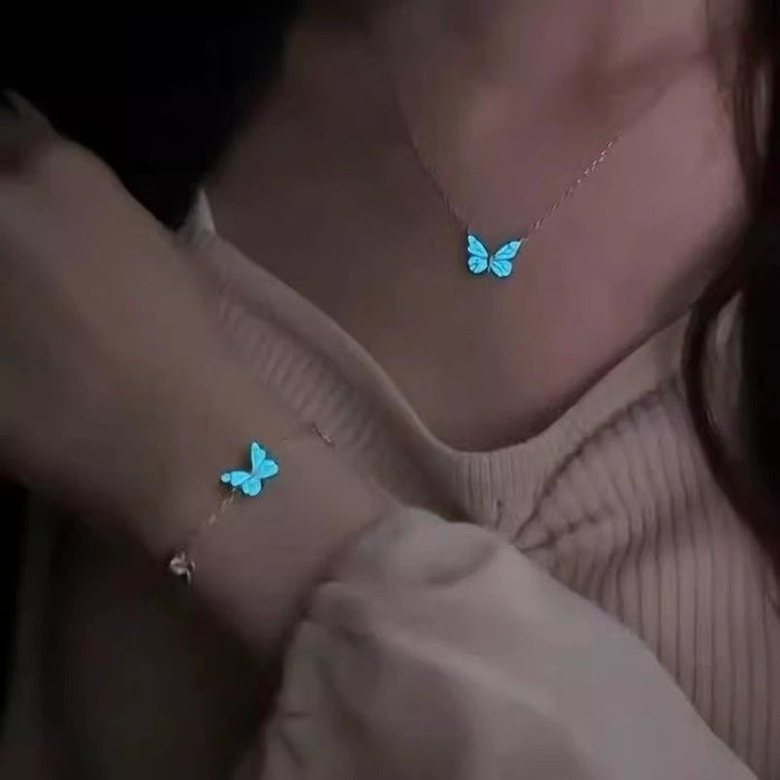Wholesale Butterfly necklace design, high-end blue glowing dynamic butterfly bracelet, aurora collarbone chain