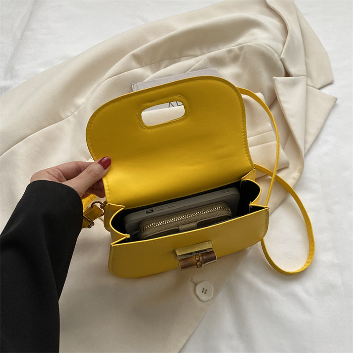 Wholesale Retro bamboo saddle bag, one shoulder crossbody handbag, fashionable, casual, and simple