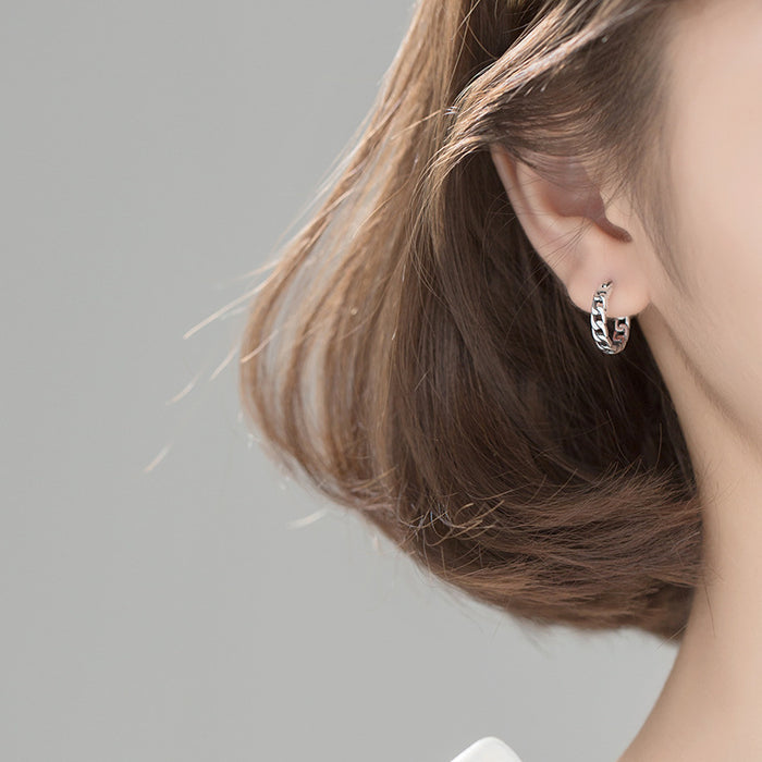 Wholesale Simple chain earrings with fashionable hollow out circular woven earrings, luxurious and high-end earrings