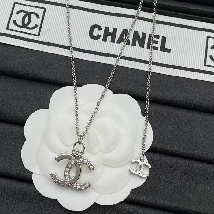 Wholesale Double C letter enamel camellia pearl long necklace