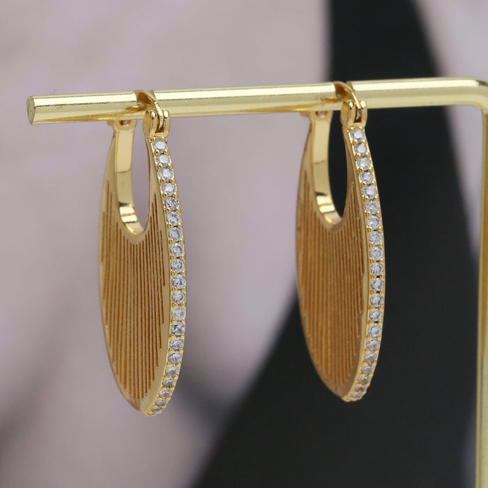 Wholesale  18K gold small medium and large brass zircon oval arc ear buckle  earrings