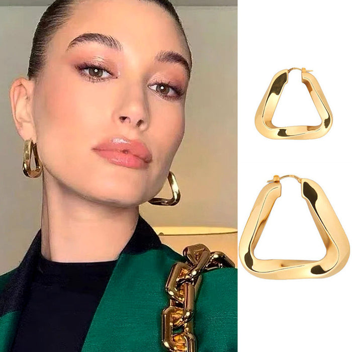 Wholesale Irregular earrings with simple personality, triangular exaggerated geometric earrings with elegant temperament