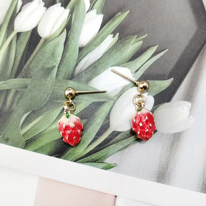 Wholesale sweet cute girl heart all-match ear clip super cute strawberry earrings for women