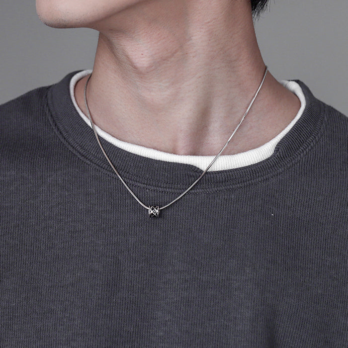 Wholesale Necklace for men, niche snake bone chain, small waist necklace, simple men's pendant