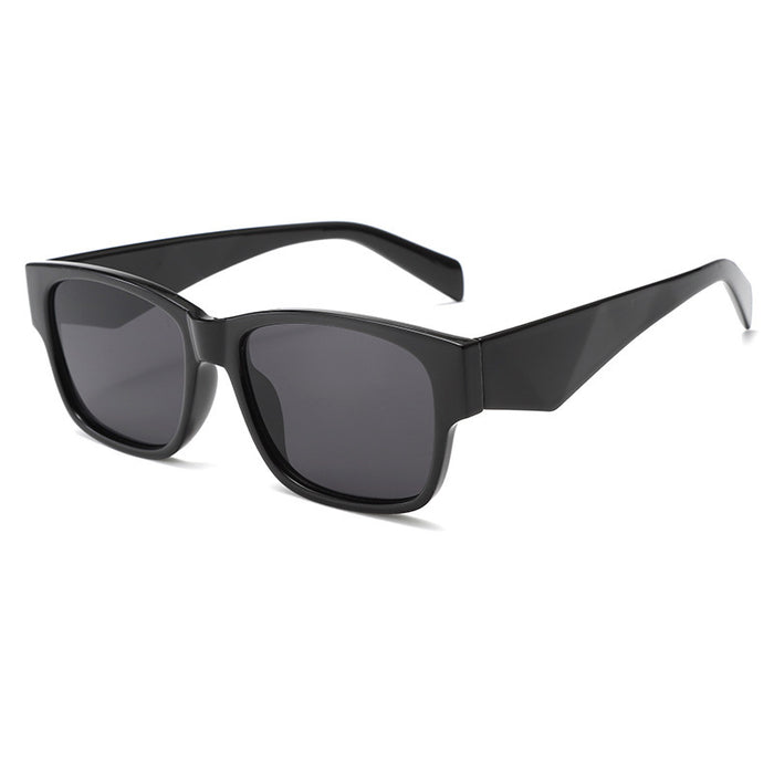 Wholesale Fashionable Triangle Cat Eye Trendy Outdoor Sunshade Sunglasses with Advanced Sense Sunglasses