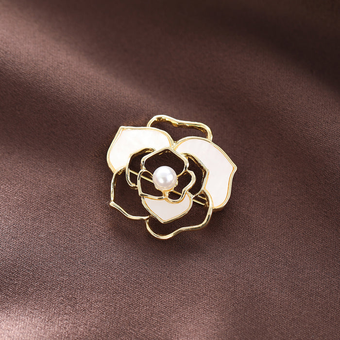 Wholesale Zinc alloy pearl camellia flower brooch