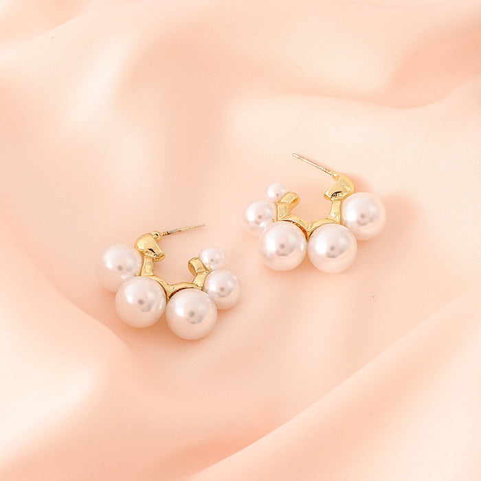 Wholesale Fashionable pearl earrings, simple earrings, silver needle earrings, exquisite temperament, versatile earrings