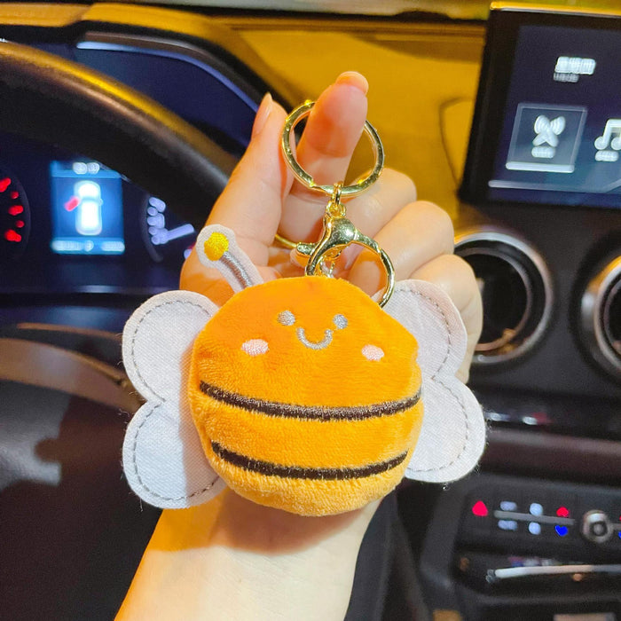 Wholesale Cartoon plush doll keychain cute bee key doll pendant clothing bag accessories