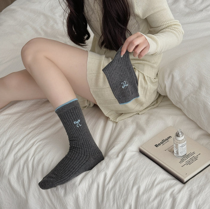 Wholesale Exquisite contrasting ribbed mouth, comfortable and simple, solid color cotton midsole