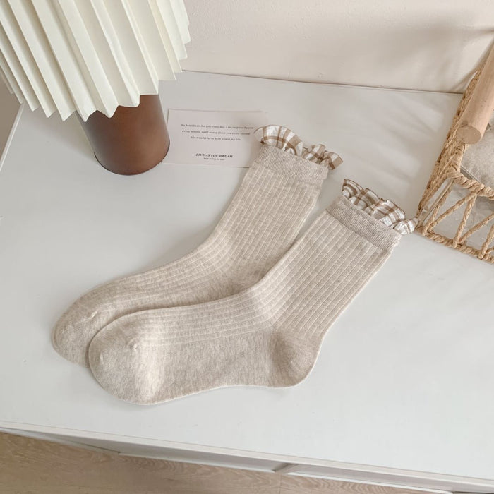 Wholesale Lace retro mid tube socks pile socks