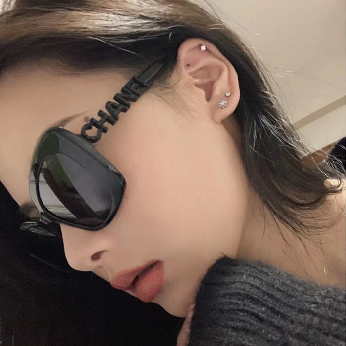 Wholesale Sunglasses, fashionable and high-end, women's retro trend, personalized sunglasses
