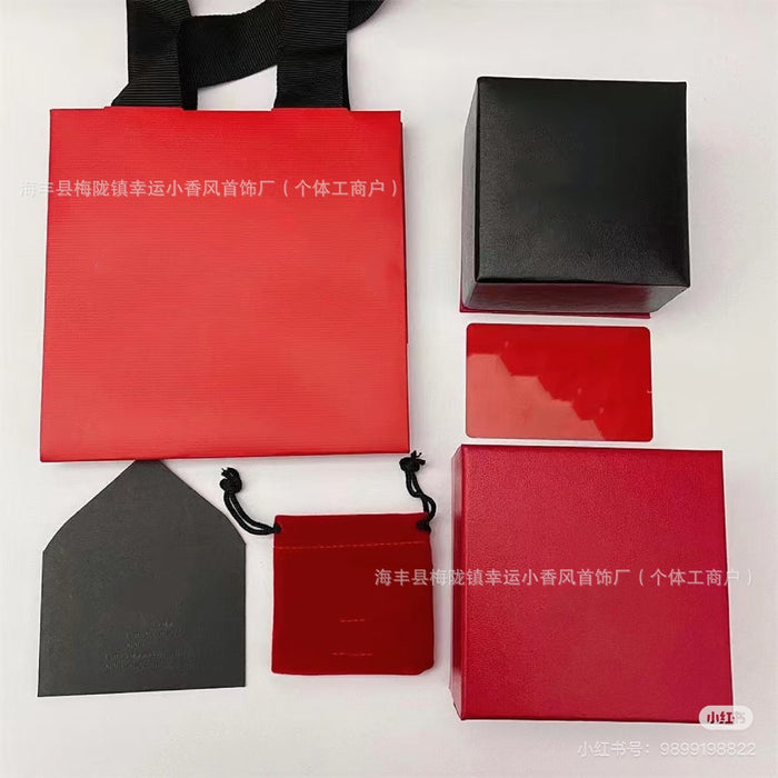 Wholesale Necklace pendant, rose gold, white Fritillaria, black agate, collarbone chain