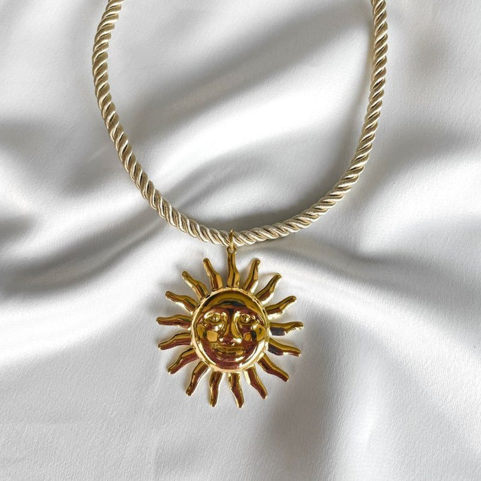 Wholesale Stainless steel fashionable and simple electroplated color preserving women's pendant necklace