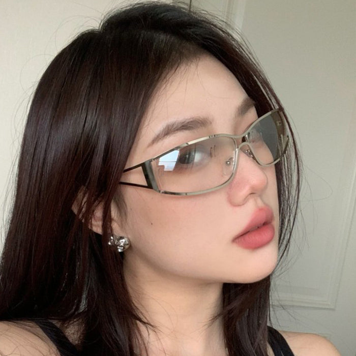 Wholesale Hollow metal sunglasses, retro narrow frame sunglasses, personalized street photography sunglasses