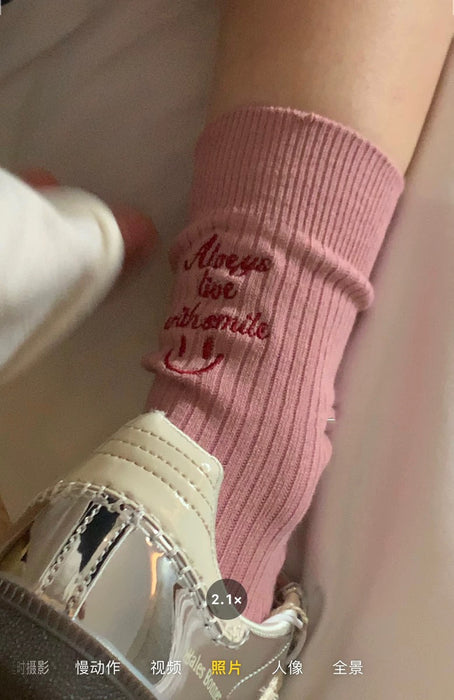Wholesale Socks made of pure cotton with a middle tube, stacked with embroidery, vintage style, versatile and comfortable
