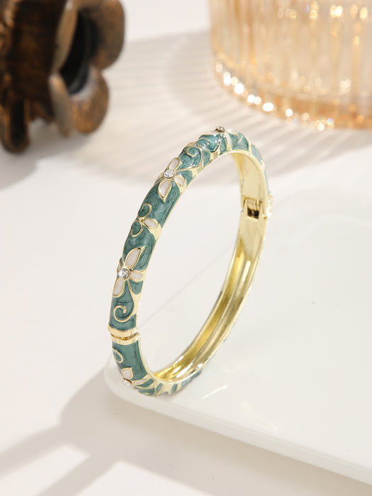 Wholesale Alloy Four Leaf Clover Open Bangle With Drip Oil Enamel Fashion Jewelry Accessory For Everyday Wear And Gift