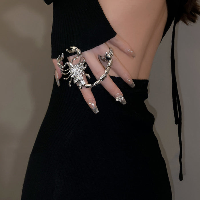 Wholesale White Metal Scorpion Chain Alloy Ring JDC-RS-WenCS001