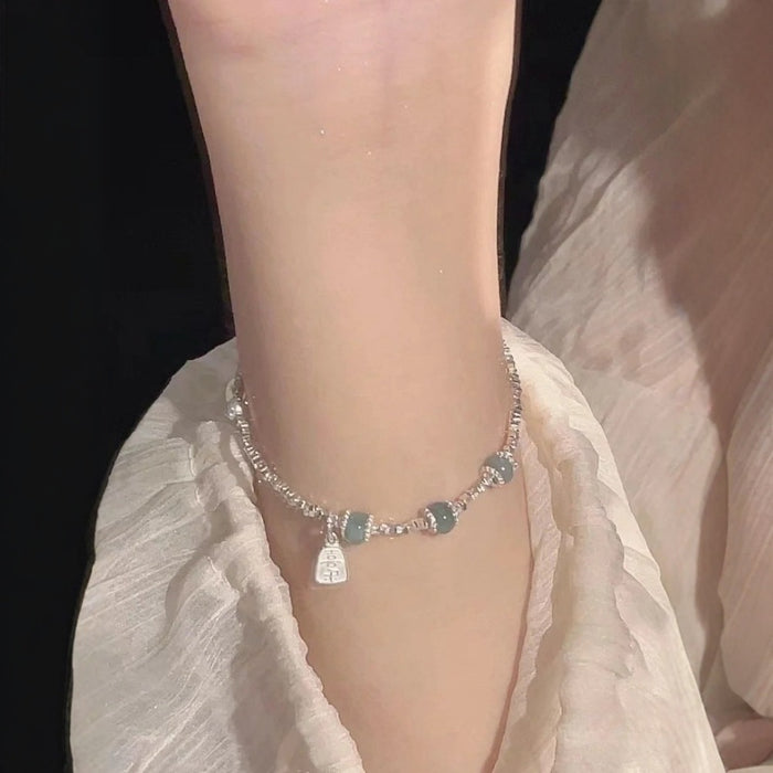 Wholesale Bracelet with high-end design, niche and versatile temperament, fashionable and light luxury hand accessories