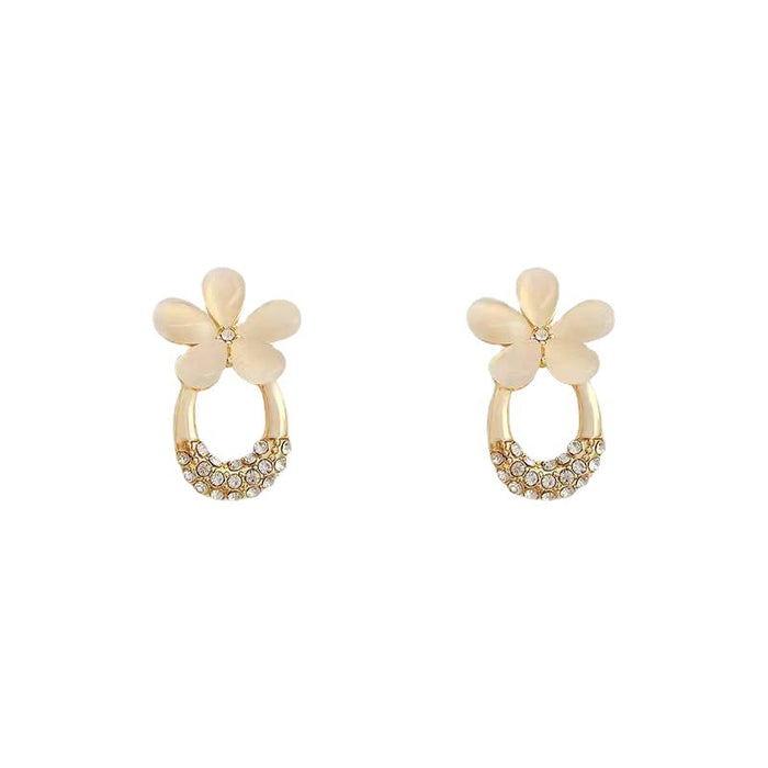 Wholesale Exquisite and compact diamond studded earrings with gentle temperament, flower cat eye stone earrings, high-end earrings wholesale