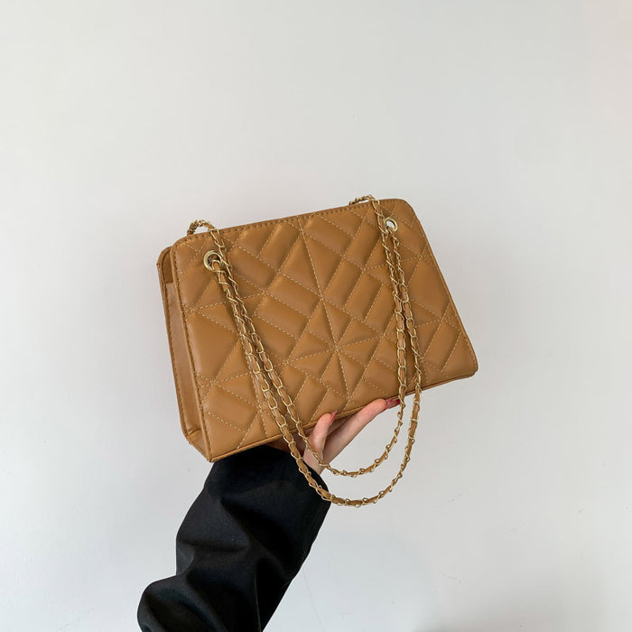 Wholesale New popular casual crossbody bag, simple and fashionable commuting shoulder bag, simple and fashionable small square bag