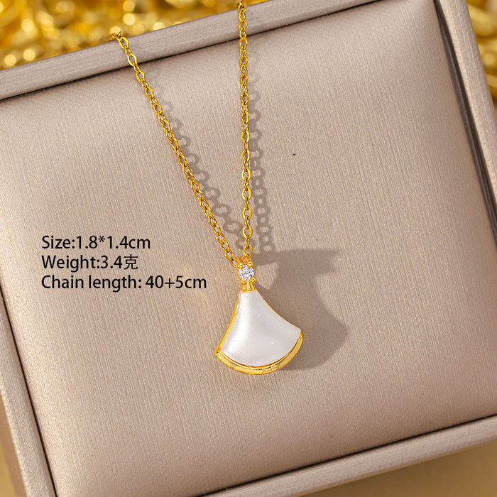 Wholesale Cat' s Eye Design Fan-Shaped Skirt Titanium Necklace Women' s choker necklace
