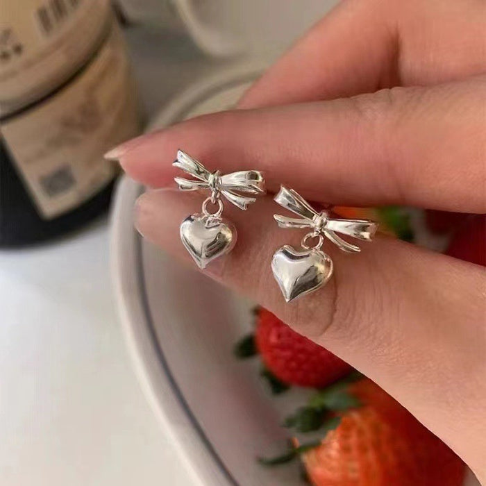 Wholesale Retro metallic butterfly earrings, high-end floral earrings, versatile, exaggerated, niche earrings