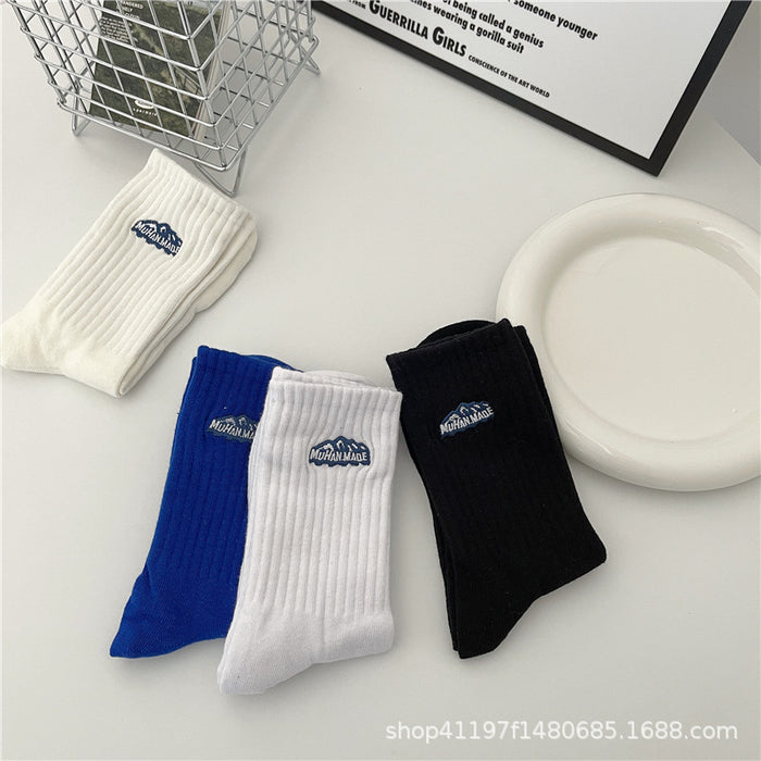 Wholesale Embroidered socks with versatile thick thread