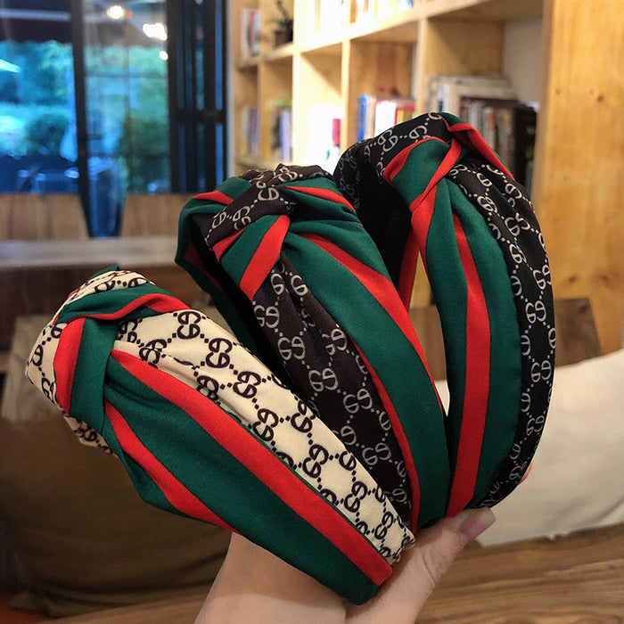 Wholesale New retro fabric headband with twisted center for face wash headpiece and hair clip